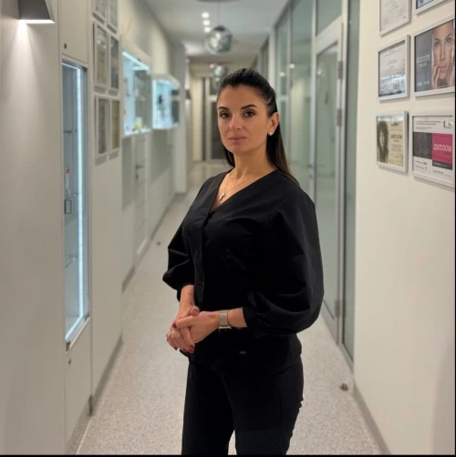 Олена Агатова